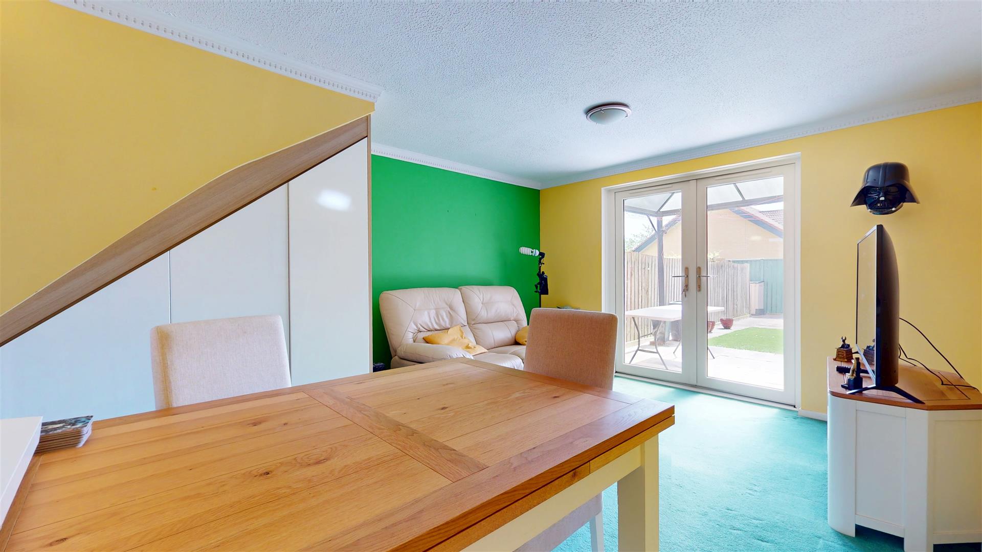 2 bed property in Rhodes Place, Milton Keynes
